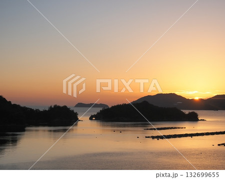 笠戸島夕日岬からの暮色②(山口県下松市) 笠戸島夕日岬からの暮色②(山口県下松市) 132699655
