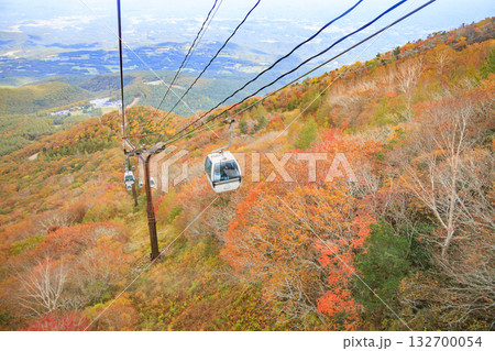 紅葉見頃な安達太良山 132700054