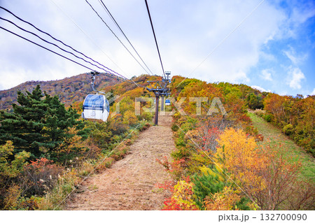 紅葉見頃な安達太良山 紅葉見頃な安達太良山 132700090