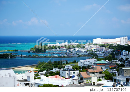 沖縄 恩納村仲泊周辺の俯瞰 沖縄 恩納村仲泊周辺の俯瞰 132707103