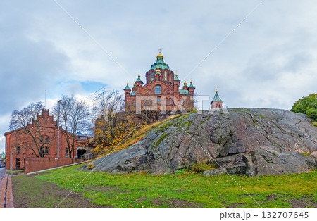 Uspenski Cathedral on rocky hill in Helsinki 132707645