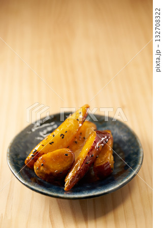 秋の味覚の大学芋イメージ 秋の味覚の大学芋イメージ 132708322