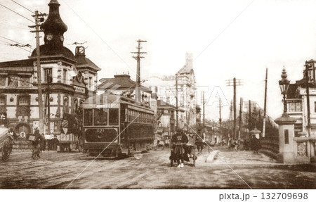 古写真　1907-1918年　東京　銀座中央通りの銀座八丁目付近 132709698