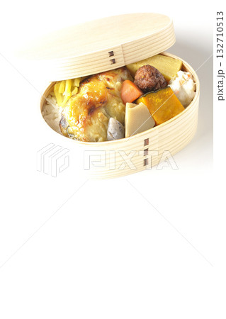 焼き魚弁当を白背景で撮影 焼き魚弁当を白背景で撮影 132710513