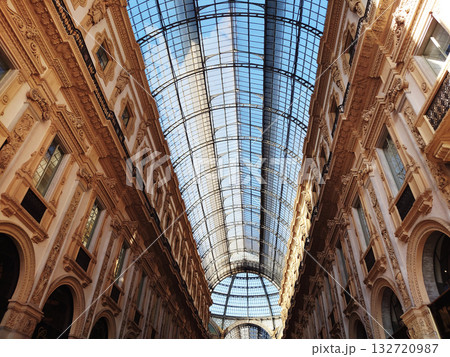 美しいヨーロッパのアーケード 132720987