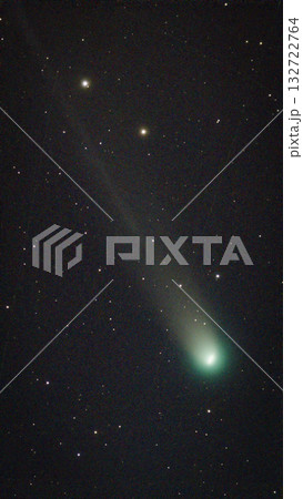 地球に接近中のレモン彗星 132722764