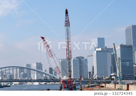 勝どきから大型クレーンと竹芝方面を見た風景 勝どきから大型クレーンと竹芝方面を見た風景 132724345