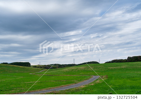 牧場の道 132725504