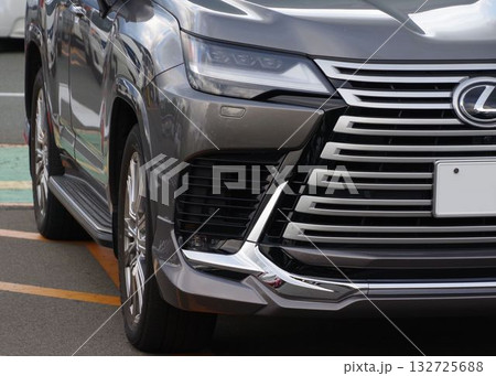 自動車イメージ レクサス・LXのフロントマスク 自動車イメージ レクサス・LXのフロントマスク 132725688