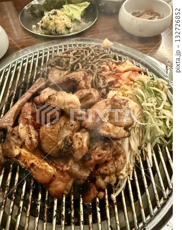 焼肉 骨付き豚カルビ 焼肉 骨付き豚カルビ 132726852