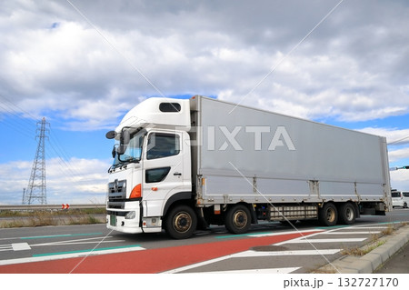 物流トラック　イメージ 132727170