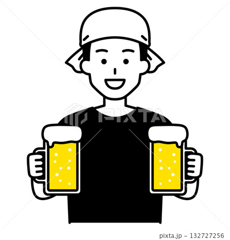 生ビールを運ぶ居酒屋の男性店員 132727256