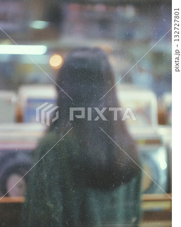 日本人女性のファッションポートレート 日本人女性のファッションポートレート 132727801