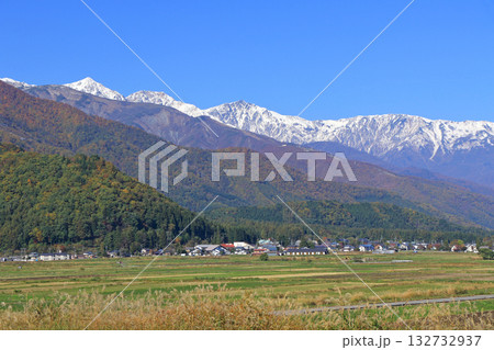 白馬山麓から望む晩秋の白馬三山 白馬山麓から望む晩秋の白馬三山 132732937