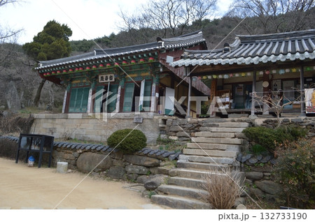 韓国 忠清南道瑞山にある浮石寺 韓国 忠清南道瑞山にある浮石寺 132733190
