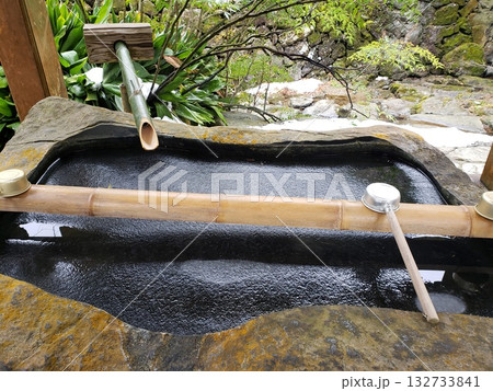 篠栗町 三角寺の完全に凍り付いた手水 篠栗町 三角寺の完全に凍り付いた手水 132733841