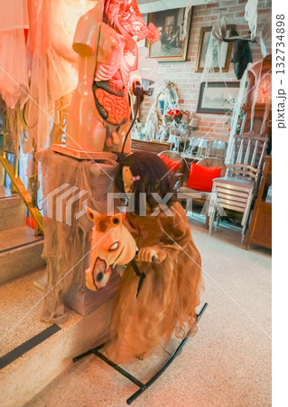 装飾の施されたハロウィンレストラン 132734898