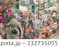 装飾の施されているハロウィンレストラン 132735055