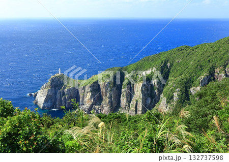【長崎県】福江島の大瀬埼灯台（五島列島） 132737598