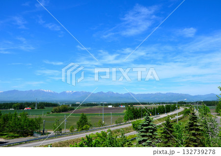 十勝平野と日高山脈 十勝平野と日高山脈 132739278