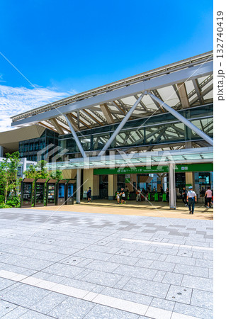 【東京都】スタイリッシュな外観の高輪ゲートウェイ駅 132740419