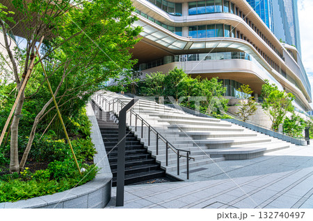 【東京都】街と自然が一体化したような高輪ゲートウェイシティ 132740497