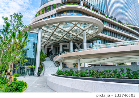 【東京都】スタイリッシュな街並みの高輪ゲートウェイシティ 132740503