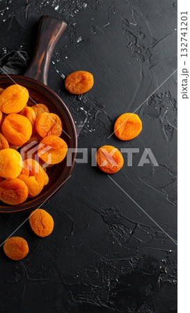 Dried Apricots 132741201