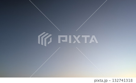 The Serene Horizon at Dusk An Exquisite Tranquil Sky Provides a Beautiful View of Nature 132741318