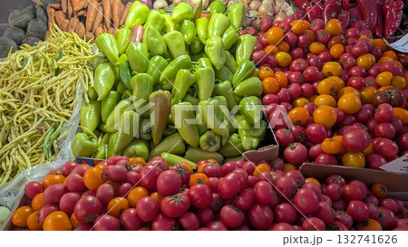 Explore the vibrant and colorful fresh produce display that you can find at your local market 132741626