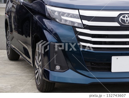 自動車イメージ トヨタ ルーミーのフロントマスク 自動車イメージ トヨタ ルーミーのフロントマスク 132743607