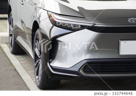 自動車イメージ トヨタbZ4Xのフロントマスク 自動車イメージ トヨタbZ4Xのフロントマスク 132744648