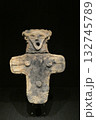 三内丸山遺跡で発掘された板状土偶（青森県青森市） 132745789