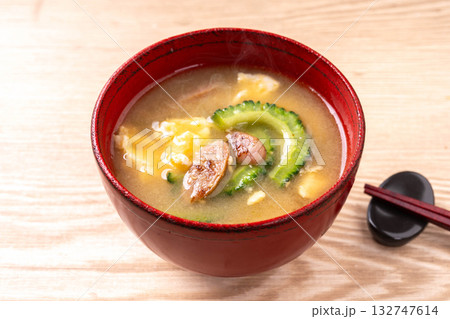 ゴーヤの味噌汁 ゴーヤの味噌汁 132747614