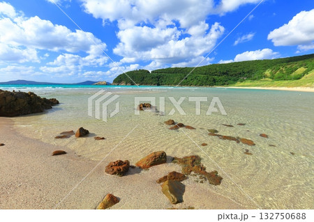【長崎県】日本一美しい高浜海水浴場(五島列島の福江島) 【長崎県】日本一美しい高浜海水浴場(五島列島の福江島) 132750688