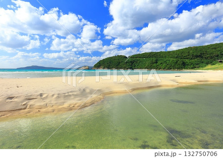 【長崎県】日本一美しい高浜海水浴場(五島列島の福江島) 【長崎県】日本一美しい高浜海水浴場(五島列島の福江島) 132750706