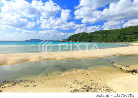 【長崎県】日本一美しい高浜海水浴場（五島列島の福江島） 132750708