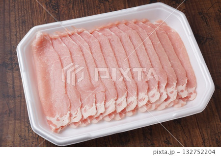 豚肉ロース生姜焼用食材 豚肉ロース生姜焼用食材 132752204