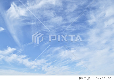 早朝の筋雲（ fix撮影 ） 132753072
