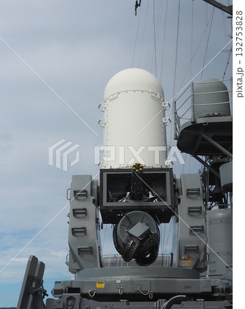 護衛艦の機関砲CIWS 132753828