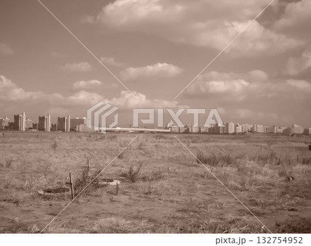 南芦屋浜の埋め立て地・開発前の更地風景。今は見られない風景。 132754952