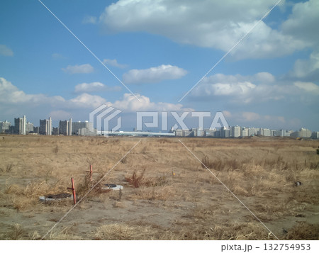 南芦屋浜の埋め立て地・開発前の更地風景。今は見られない風景。 132754953