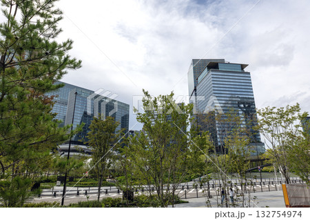 大阪／梅田の高層ビル（2024年9月撮影） 132754974