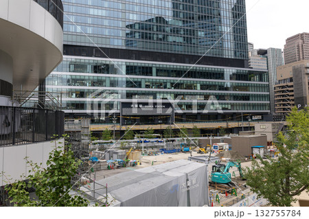 大阪/うめきたの建築中の大阪駅入口(2024年9月撮影) 大阪/うめきたの建築中の大阪駅入口(2024年9月撮影) 132755784