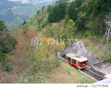 富山県　立山　美女平駅　立山ケーブルカー 132757666