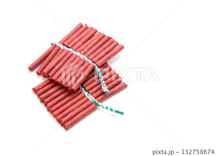 爆竹　コピースペース 132758674