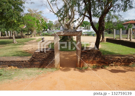スリランカ 世界遺産 聖地アヌラーダプラ スリランカ 世界遺産 聖地アヌラーダプラ 132759139