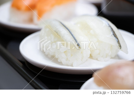 回転寿司 132759766