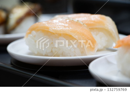 回転寿司 132759769