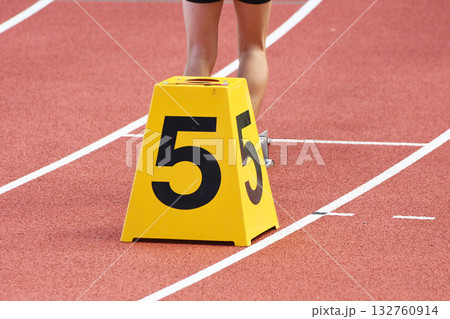 陸上競技 132760914